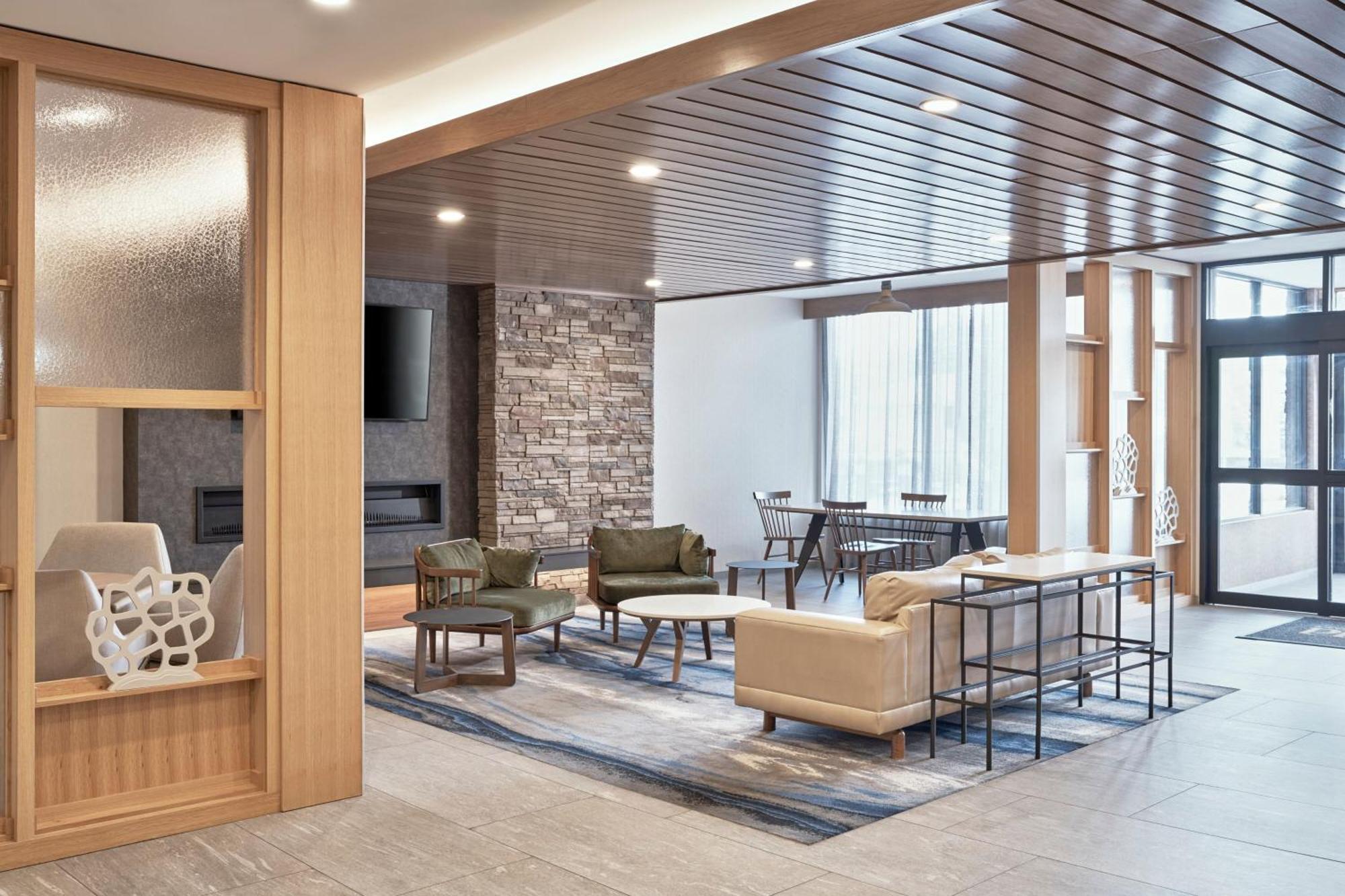 Fairfield Inn & Suites By Marriott بينتيكتون المظهر الخارجي الصورة